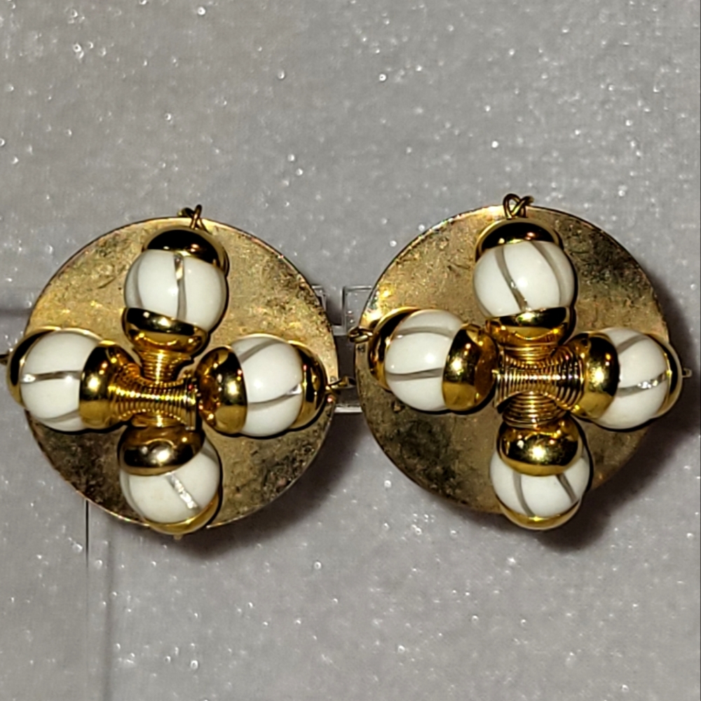 Vintage Gold Tone White Bead Criss Cross Clip On Earrings
